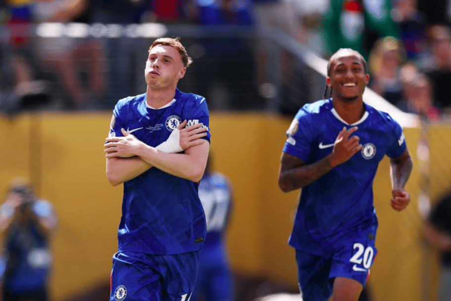 切尔西半场3-0吊打巴黎！帕尔默2球1助刷爆6大纪录 加冕历史第一人